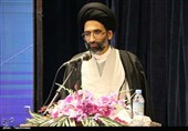 امام جمعه کاشان: باید از ورود پرونده جدید به مراجع قضایی جلوگیری شود