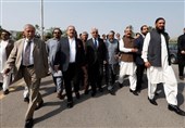 درخواست عمران خان از رئیس‌جمهور پاکستان برای انحلال پارلمان