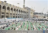 برپایی سفره‌های افطار در مسجدالحرام و مسجد النبی پس از دو سال