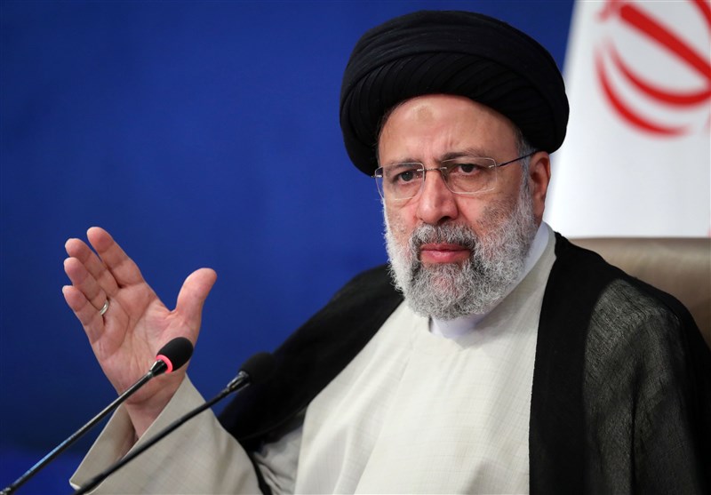 رئیسی: یک گام از حقوق ملت ایران در مذاکرات هسته‌ای عقب نشینی نمی‌کنیم