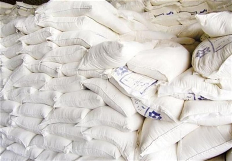 138 تن آرد قاچاق یارانه‌ای در شهرستان قرچک کشف شد