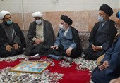 رئیس مرکز رسیدگی به امور مساجد خراسان با خانواده شهید اصلانی دیدار کرد