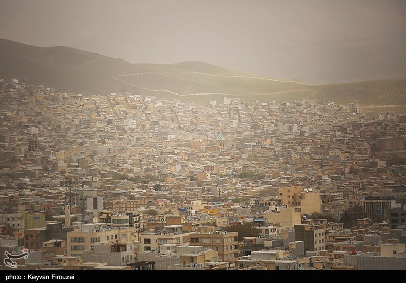 آلودگی هوا مدارس استان کردستان را تعطیل کرد