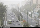 گرد و غبار مهمان آخر هفته استان فارس/ تالاب‌های خشکیده عامل تشدید آلودگی هوا است