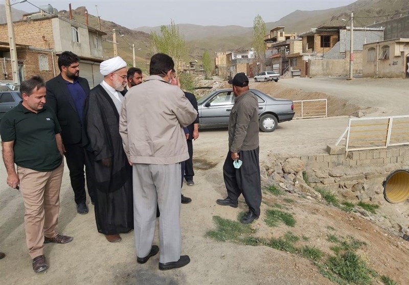 بازدید میدانی نماینده ولی‌فقیه در کردستان از «نایسر»/ پیگیری حل مشکلات «راه، مدرسه و بهداشت» در اولویت قرار گرفت