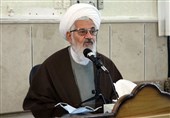 امام جمعه زنجان: دستگاه‌های اجرایی برناما‌هایشان را برای تحقق شعار سال اعلام کنند