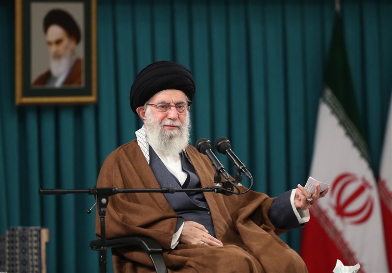 امام خامنه‌ای: تلاش برای افزایش نسل و حمایت از خانواده از ضروری‌ترین فرائض و سیاستی حیاتی است