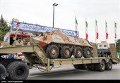 مراسم رژه نیرو‌های مسلح در مشهد برگزار شد