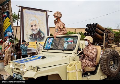 رژه روز ارتش جمهوری اسلامی ایران در اهواز 