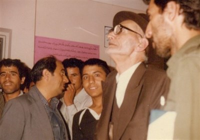  محمدمهدی جعفری: استاد شریعتی با انقلاب همراه بود/ امام خمینی ایشان را تکریم کرد 
