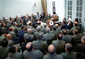 امام خامنه‌ای: امروز ارتش، دست بچّه‌های متدیّن و انقلابی است / نقش ویژه ارتش در جنگ تحمیلی