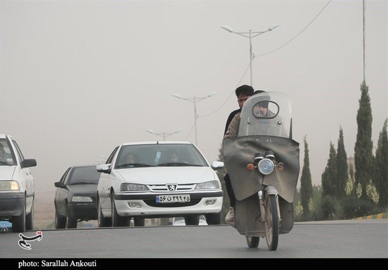 گرد و غبار، قصرشیرین و سرپل‌ذهاب در کرمانشاه را در وضعیت بحران قرار داد