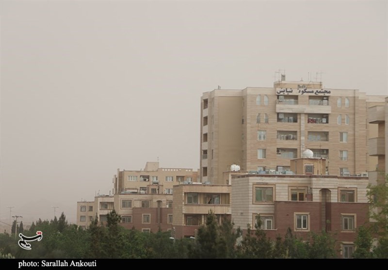 موج گردوغبار همچنان در خوزستان جولان می‌دهد
