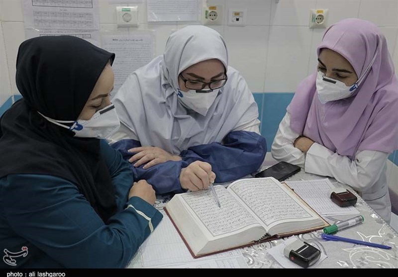 جلوه زیبای راز و نیاز کادر درمان استان سمنان/ بیماران در لیالی‌قدر نیازمند دعای هموطنان هستند + فیلم