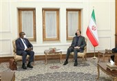 سفیران جدید ۵ کشور رونوشت استوارنامه خود را به امیرعبداللهیان تقدیم کردند