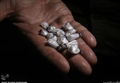 کشف 42 بسته مواد مخدر از روده‌های یک مسافر در فرودگاه/ مرگ 5342 نفر بر اثر سوء مصرف در سال 1400