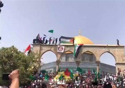  ۱۶۰ هزار فلسطینی در نماز جمعه مسجد الاقصی شرکت کردند+ تصاویر 