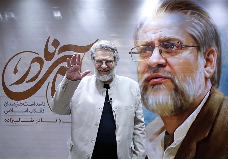 ناگفته‌ای از دیدار مستندسازان با رهبر انقلاب/ وقتی آیت‌الله خامنه‌‌ای گفتند: &quot;و همین‌طور آقای طالب‌زاده...!&quot;