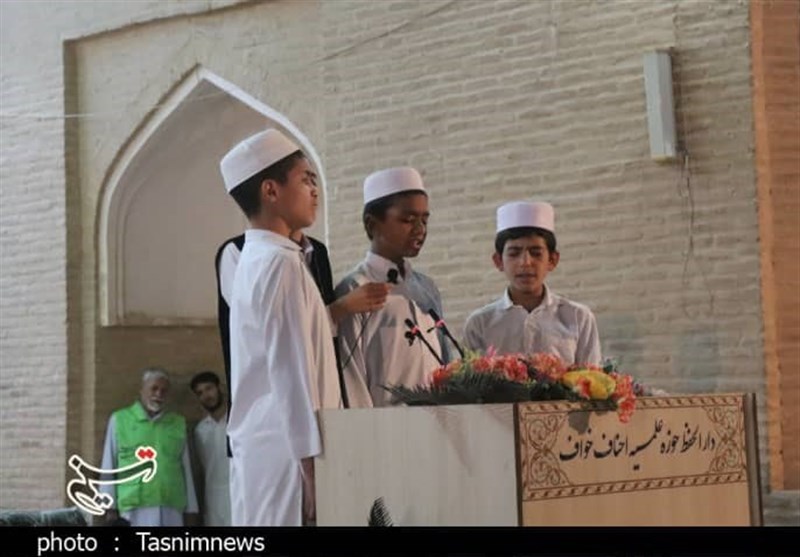 برگزاری مراسم ختم قرآن و نماز تراویح در مسجد جامع شهرستان خواف+تصاویر