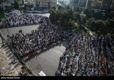 اقامه نماز عید فطر - میدان شهید طهرانی‌مقدم 