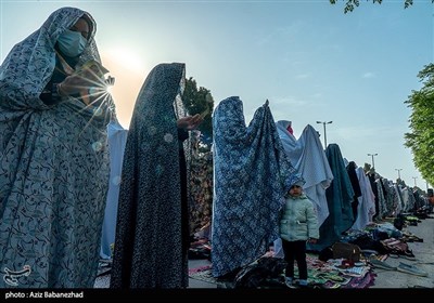 اقامه نماز عیدسعید فطر در خرم آباد 