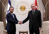 رئیس رژیم صهیونیستی: روابط ما با ترکیه وارد فاز جدیدی شده است