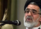امام جمعه موقت یزد: برخی افراد در کشور از پیشرفت و توسعه ایران ناراحت می‌شوند