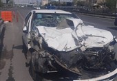 مصدومیت 9 کودک یک تا 15 ساله در واژگونی یک خودرو در اصفهان