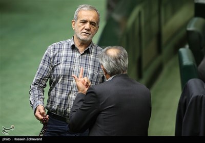 مسعود پزشکیان، نماینده مردم تبریز و آذرشهر و اسکو در مجلس شورای اسلامی