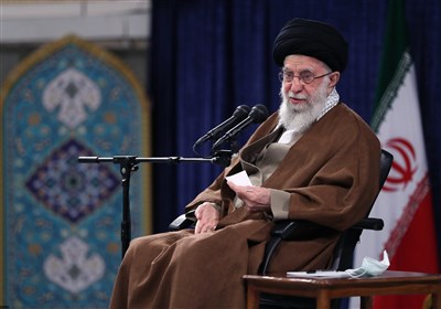  سخنرانی امام خامنه‌ای در جمع بسیجیان آغاز شد 
