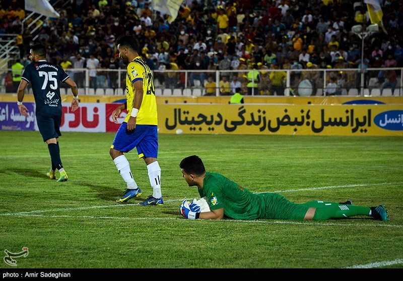 لیگ برتر فوتبال| پایان نیمه نخست 2 دیدار با تساوی