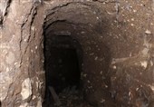 کشف و ضبط صدها کیلوگرم مواد منفجره در یک تونل در هم تنیده در حلب+عکس