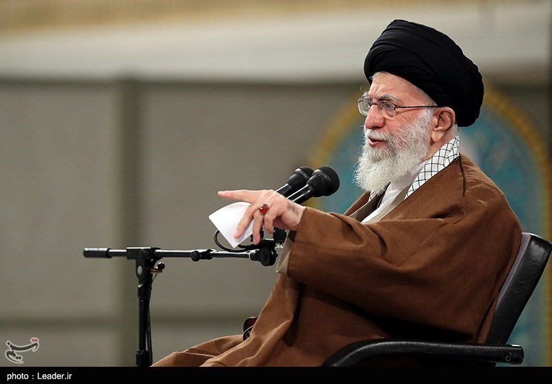 استفتاء از امام خامنه‌ای درباره «تولیت وقف و انتقال آن در نسل»