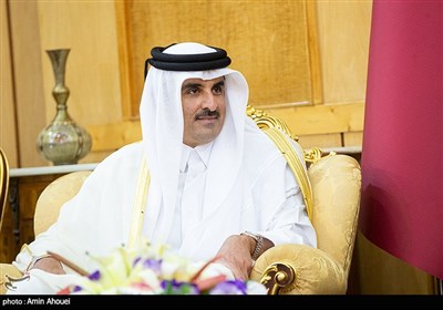 شیخ تمیم بن حمد آل ثانی امیر قطر و در بدو ورود به ایران در فرودگاه مهرآباد 