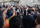 حضور رئیس‌جمهور در میدان بهمن تهران و گفتگو با مردم