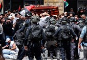 حمله نظامیان اسرائیلی به مراسم تشییع «شیرین ابوعاقله» + فیلم