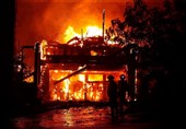 آتش سوزی در کالیفرنیا باعث تخریب 30 خانه و 200 هکتار زمین شد