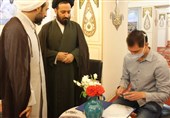 گردشگر استرالیایی در مدرسه ناصریه اصفهان مسلمان شد