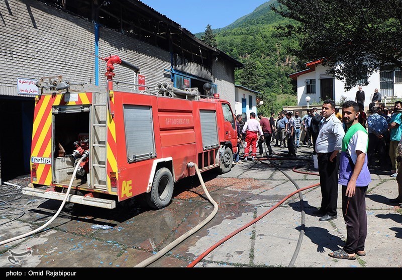 آتش‌سوزی سوله 1100 متری واحد صنعتی در منطقه ویژه اقتصادی پیام استان البرز مهار شد