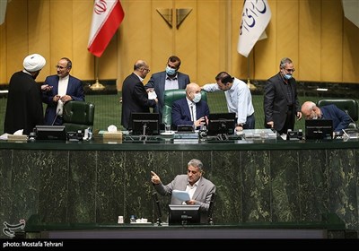 محمد باقر قالیباف در صحن علنی مجلس شورای اسلامی، یکشنبه 25 اردیبهشت
