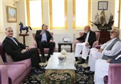 تحکیم روابط ایران و افغانستان محور دیدار سفیر ایران با کرزی