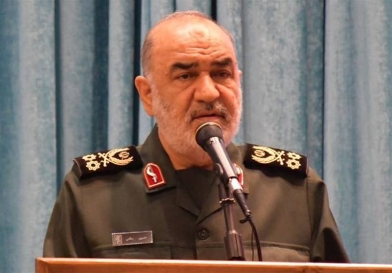 عیادت فرمانده سپاه از مصدومان مدافع امنیت در اغتشاشات