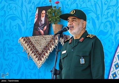  سردار سلامی: جنگ امروز در فضای مجازی است/ قدرت غلبه بر دشمن در اختیار ملت ایران 