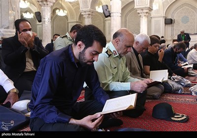 حضورسردار حسین رحیمی رئیس پلیس تهران در مراسم بزرگداشت آیت الله فاطمی نیا 
