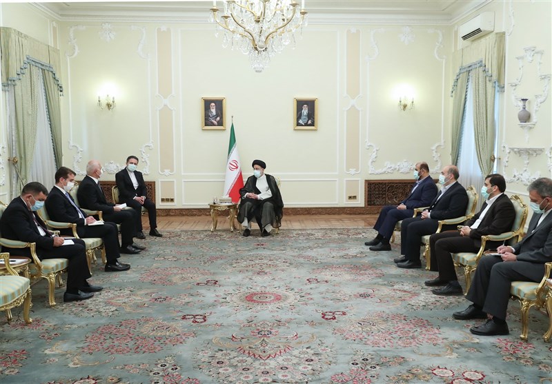 رئیسی : الجمهوریة الاسلامیة الایرانیة ترحب برفع مستوى التعاون مع اذربیجان