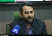 مجدالدین معلمی معاون هنری حوزه هنری انقلاب اسلامی در نشست اعلام برنامه های سالروز فتح خرمشهر 