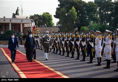 بدرقه رئیس‌جمهور به کشور عمان