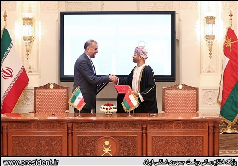 Iran Praises Oman for Contribution to JCPOA Talks