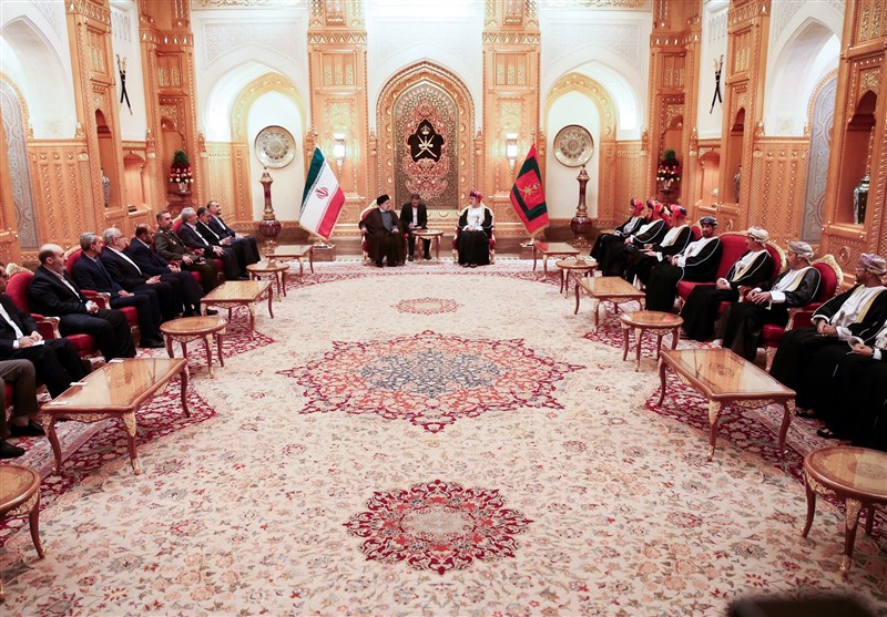 Leaders Resolved to Revitalize Iran-Oman Economic Ties
