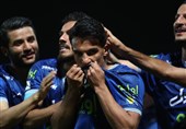 لیگ برتر فوتبال| مس رفسنجان صفر - استقلال 2؛ فقط یک قدم تا جاودانگی/ فعلاً تنها آسمان استقلال آبی است